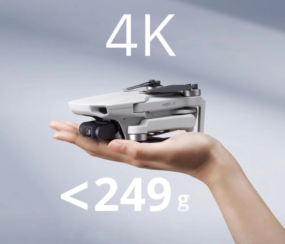 Квадрокоптер DJI Mini 4K Fly More Combo